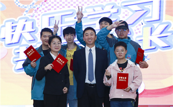2019秋季新生階段課程結(jié)課答辯分享會圓滿落幕！