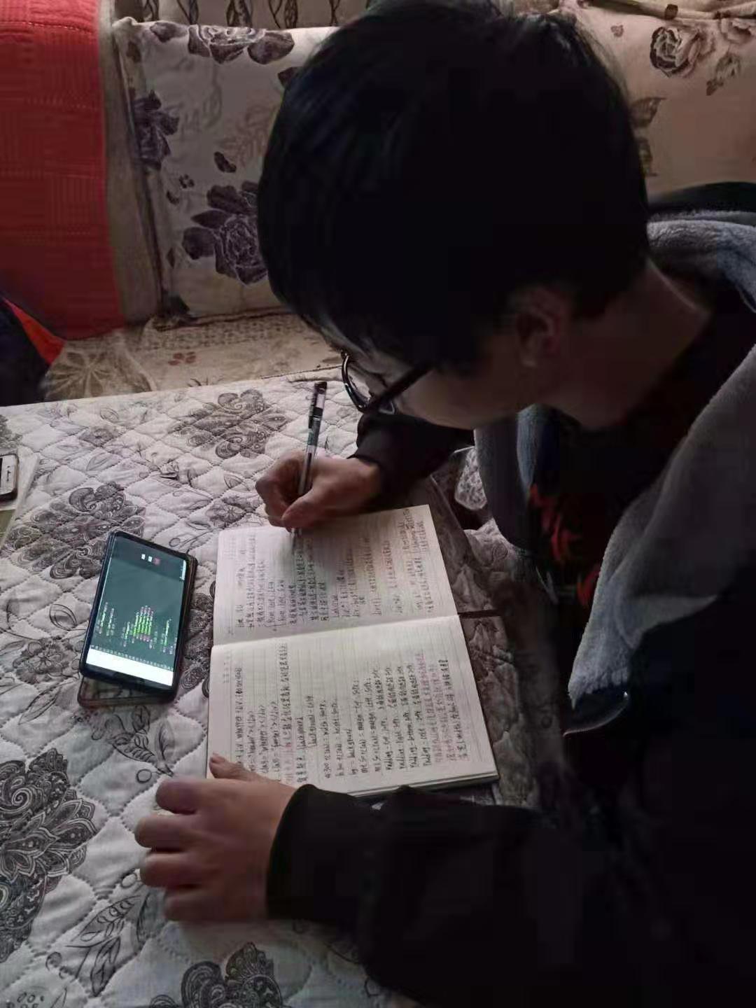 休假不休課，停課不停學，足不出戶在線學技術！