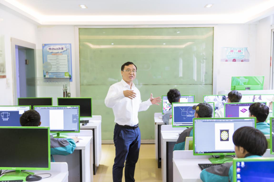 <a href=http://njxh.cn target=_blank class=infotextkey>專業(yè)</a>榜樣 | 砥礪前行 時代風向！