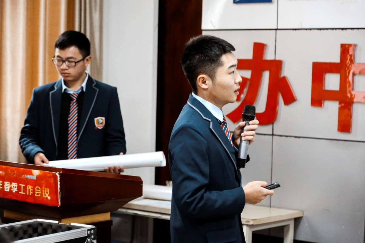 肩負(fù)職教強國重任，新華電腦學(xué)校升級“五項能力”培養(yǎng)互聯(lián)網(wǎng)高技能人才！