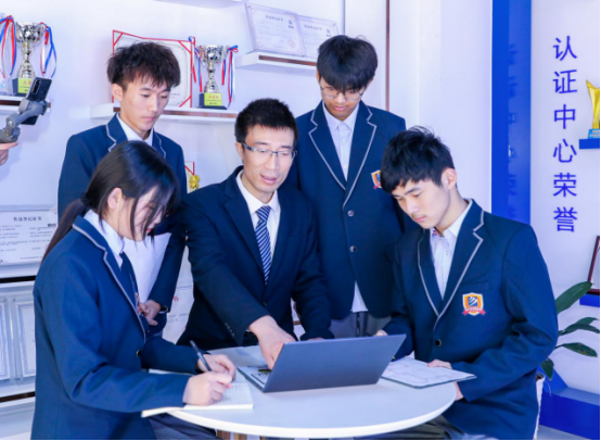 為熱愛而選擇，為選擇而執(zhí)著