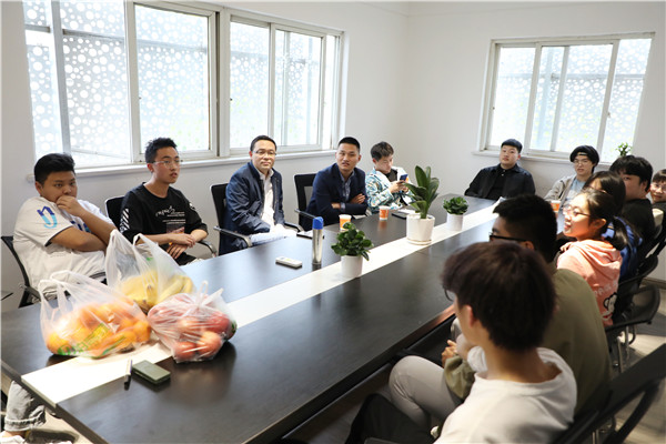 暖心回訪見證成長，愛與責(zé)任一路相隨
