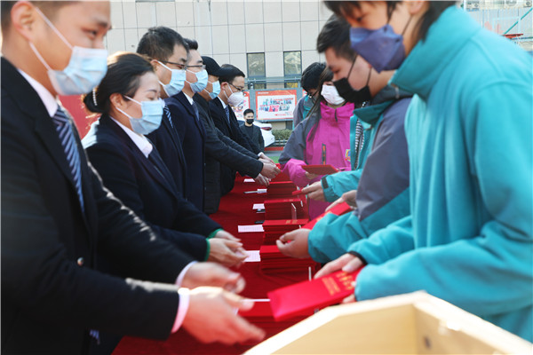 知行合一，榜樣力量——南京新華2022年度學(xué)生工作總結(jié)暨表彰大會圓滿落幕！
