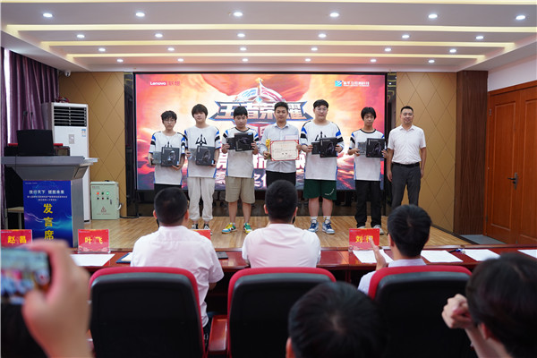 恭喜！我校學(xué)生代表隊(duì)榮獲2023 年“迎亞運(yùn)”新華電腦教育王者榮耀電競(jìng)對(duì)抗賽亞軍