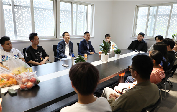 暖心回訪見證成長，愛與責(zé)任一路相隨
