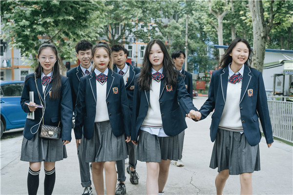 考不上高中怎么辦？女孩學(xué)點(diǎn)什么好