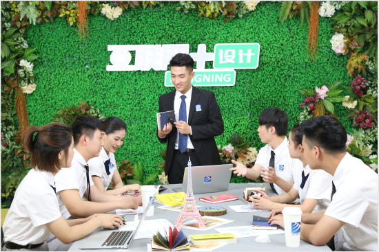 【媒體關(guān)注】職業(yè)教育教學(xué)“趕考”新時(shí)代，新華真實(shí)訓(xùn)品質(zhì)贏人