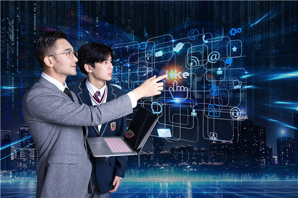 成績不理想？別擔心！高技術(shù)人才未來更吃香！