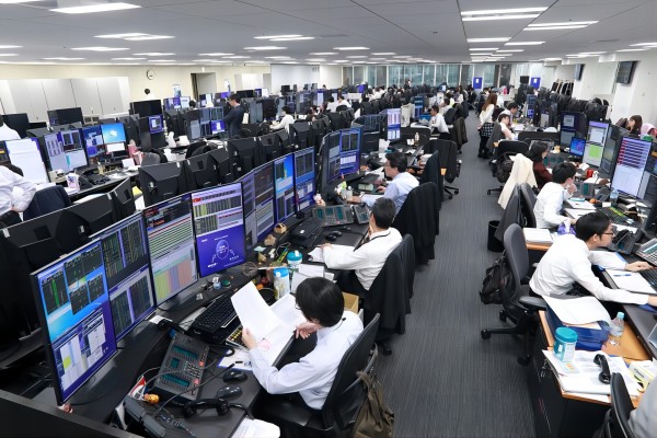 2024年大學生就業(yè)難題凸顯，技能培訓(xùn)成再就業(yè)新路徑！